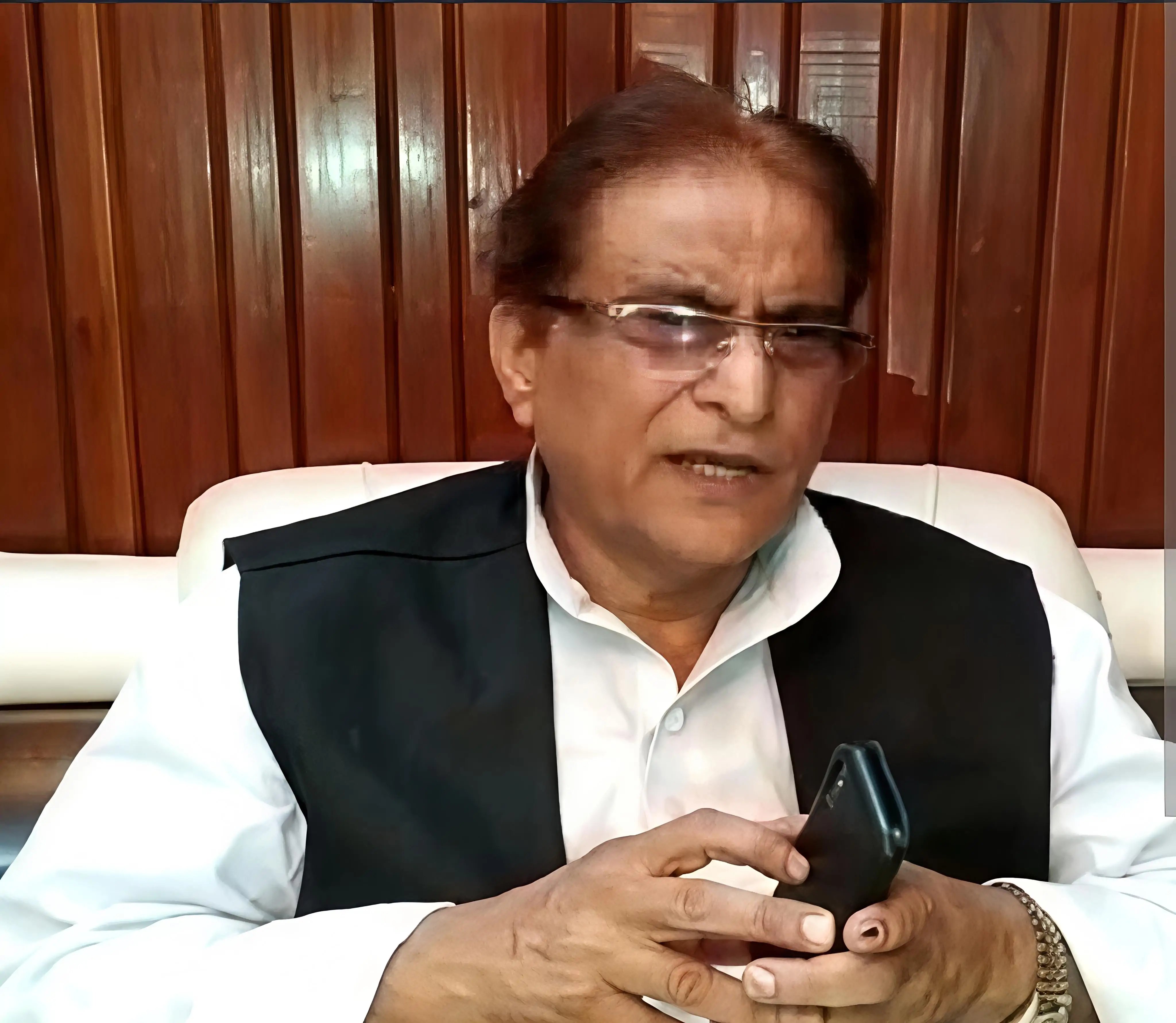Azam Khan Faces FIR Over Rs 494.46-Crore Misappropriation at Rampur University