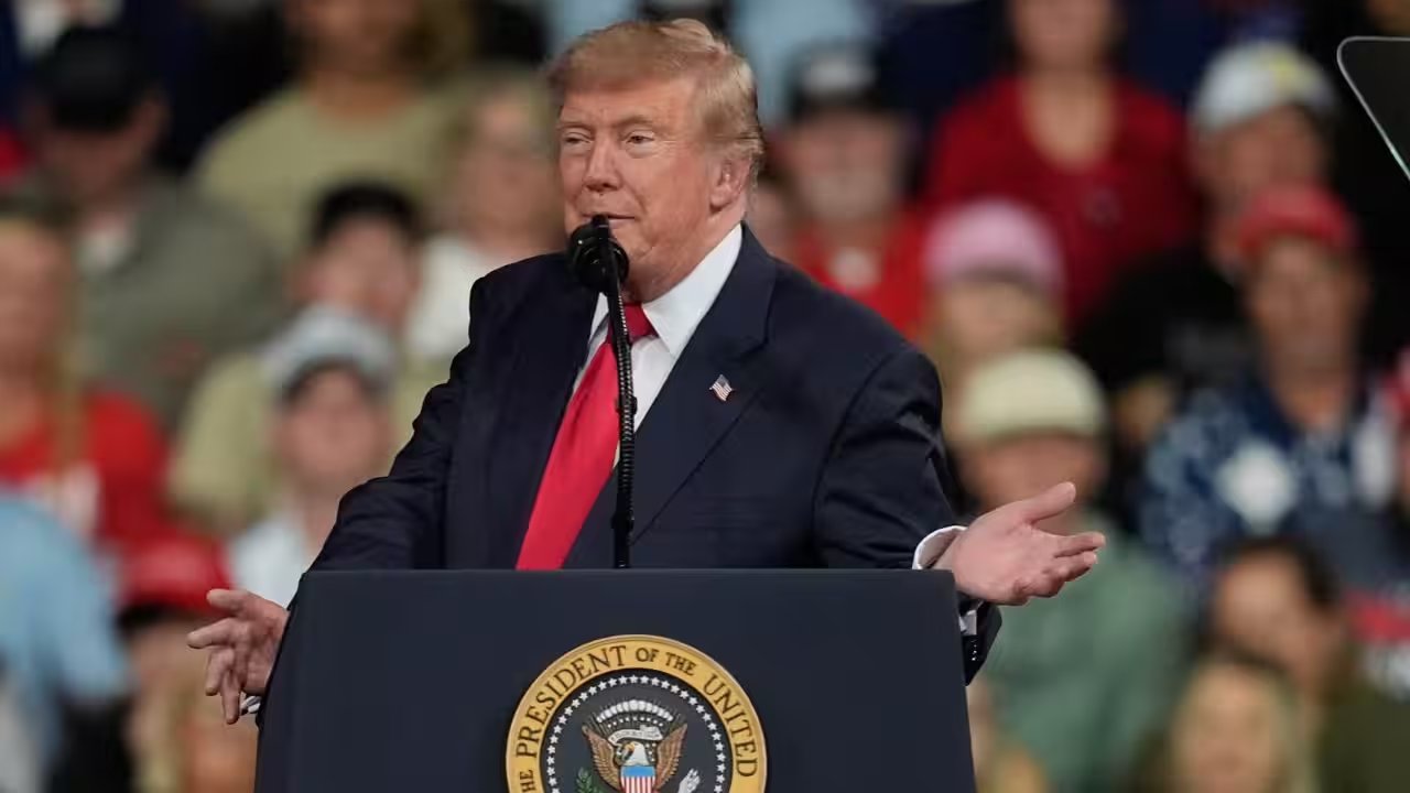 Trump Calls for Stop Killing Iranian Leaders, Seeks Negotiation Partner