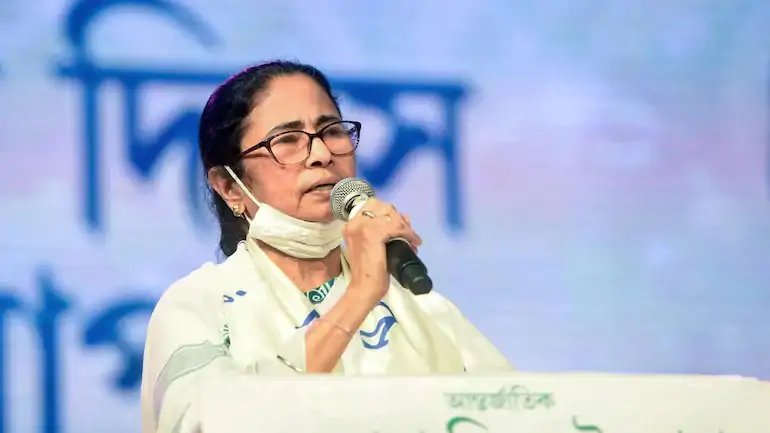 Calcutta HC Extends Mamata Banerjee Faction’s Use of Party Bank Accounts Until Jan 29, 2027