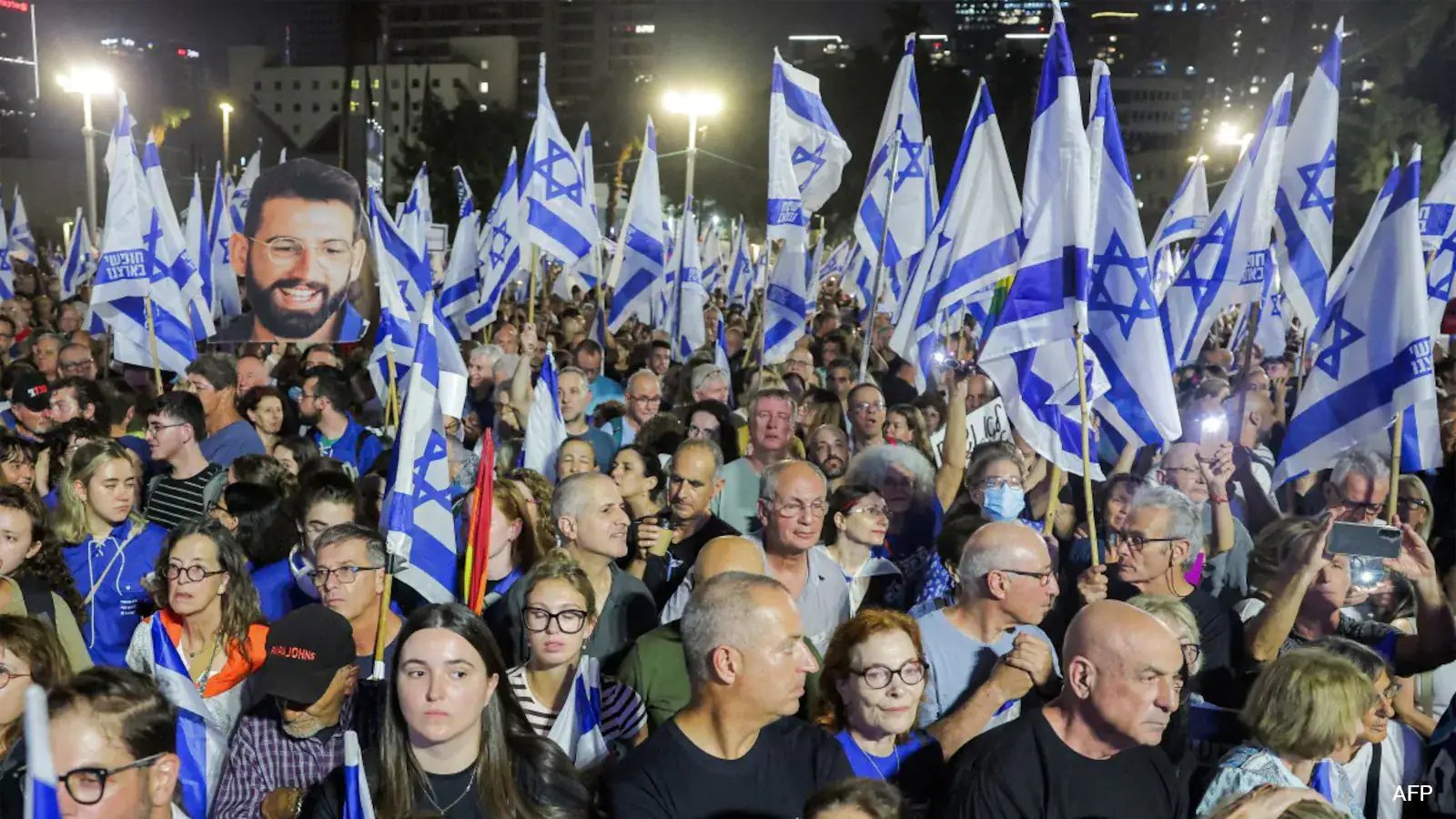 Netanyahu Faces Thousands Protest in Tel Aviv Ahead of Election