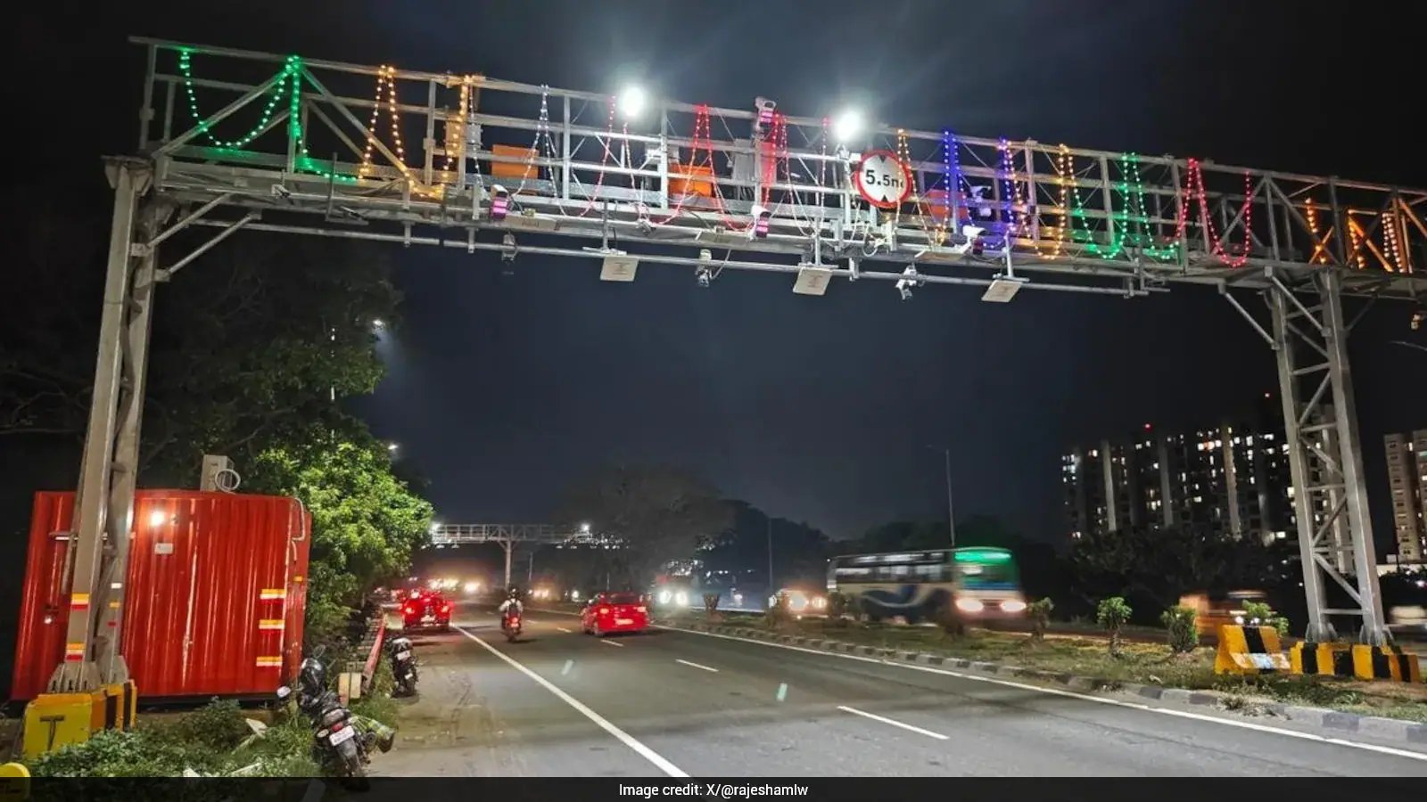 NHAI Activates Tamil Nadu's First Barrier-Free Toll Plaza At Paranur From October 1