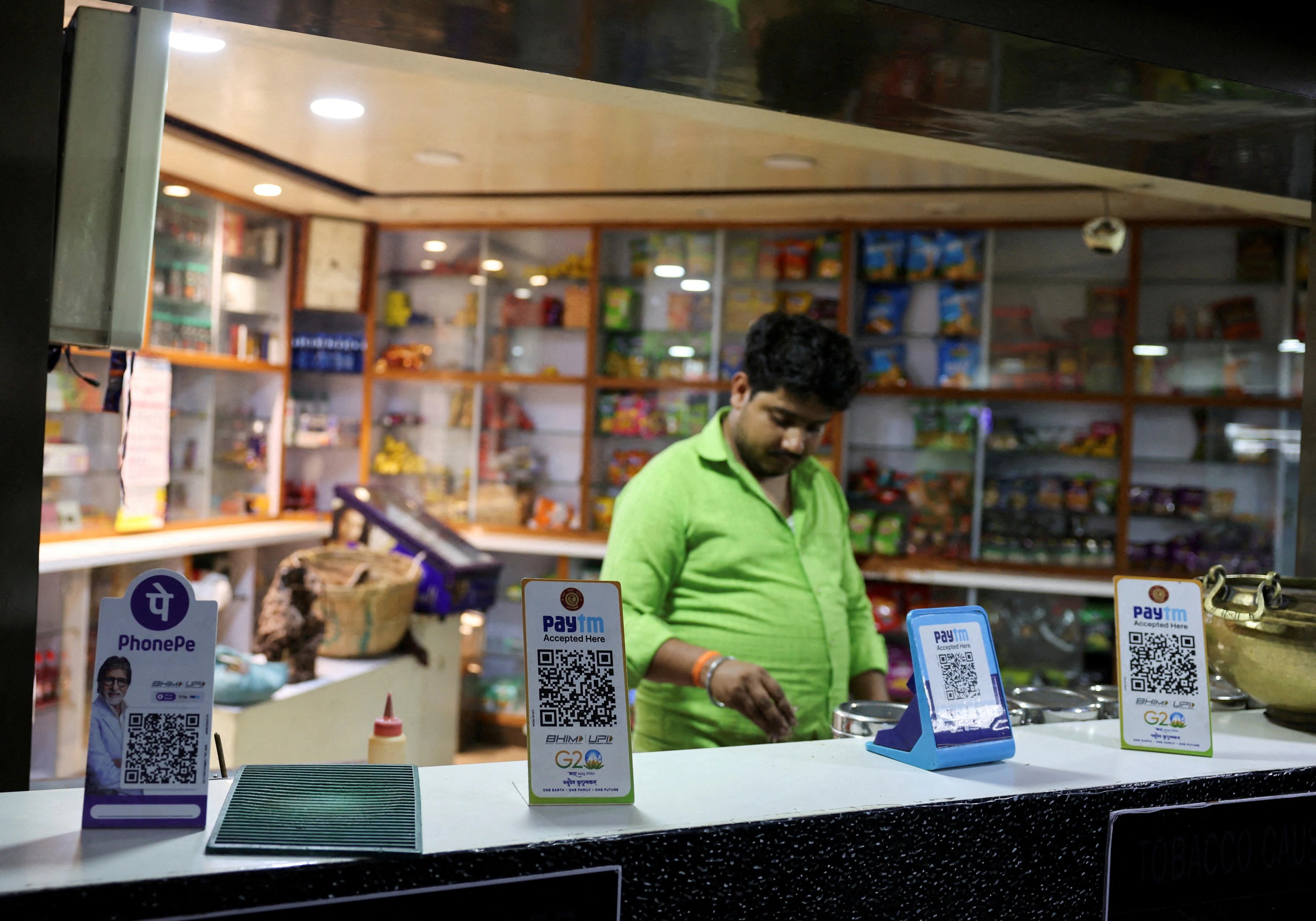 Finance Ministry Enforces 0.4% UPI Merchant Charge From Oct 15, 2026