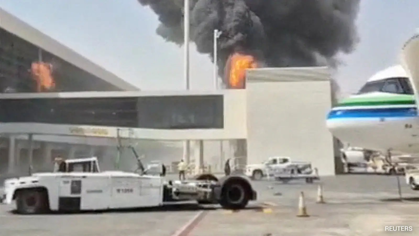 Riyadh Airport Resumes Flights After Two‑Week Houthi Strike Closure
