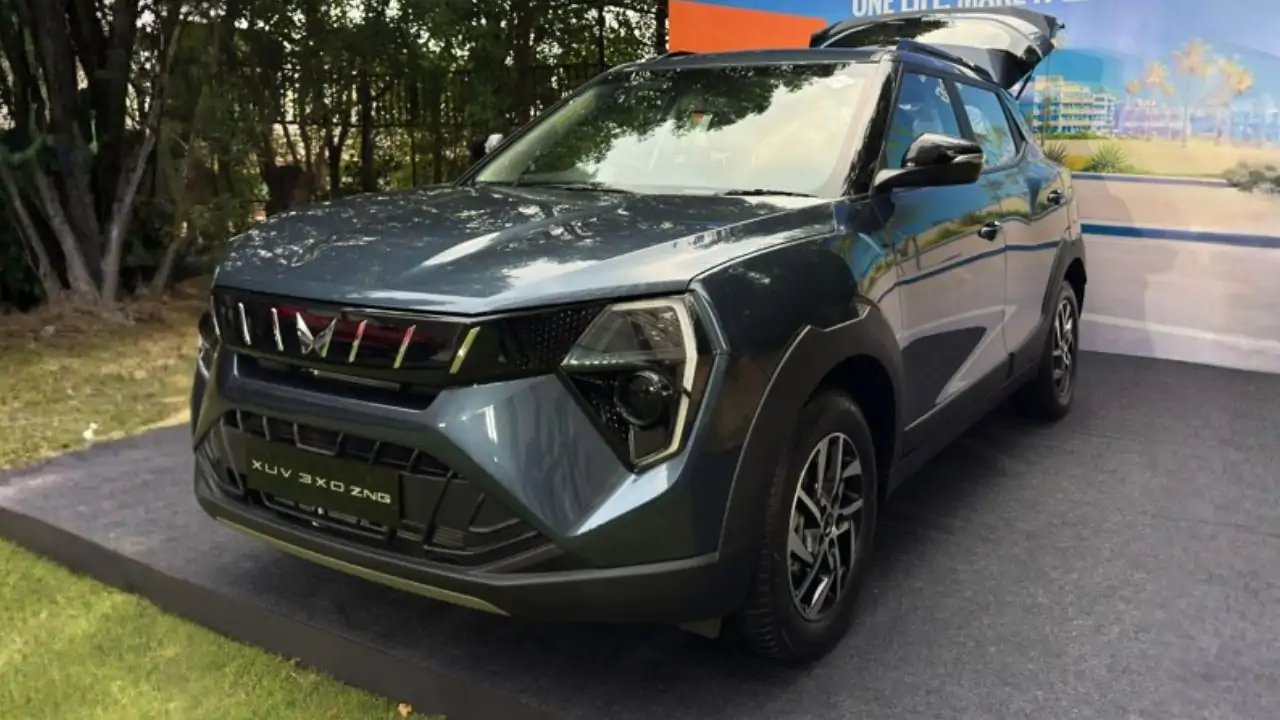 Mahindra XUV 3XO CNG Launches at ₹9.99 Lakh, 24.7 km/kg Mileage