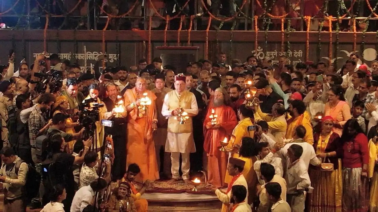 Uttarakhand CM Dhami Lights 2,100 Lamps on Yamuna Riverbanks