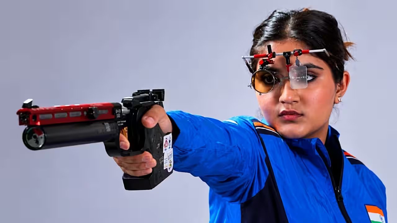 Esha Singh Shoots 580-22x, Qualifies as India Drops to Fifth