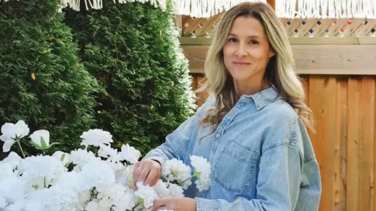 Vanessa Romano Earns $9,000 From $500 Yard Game Business While Keeping Corporate Job