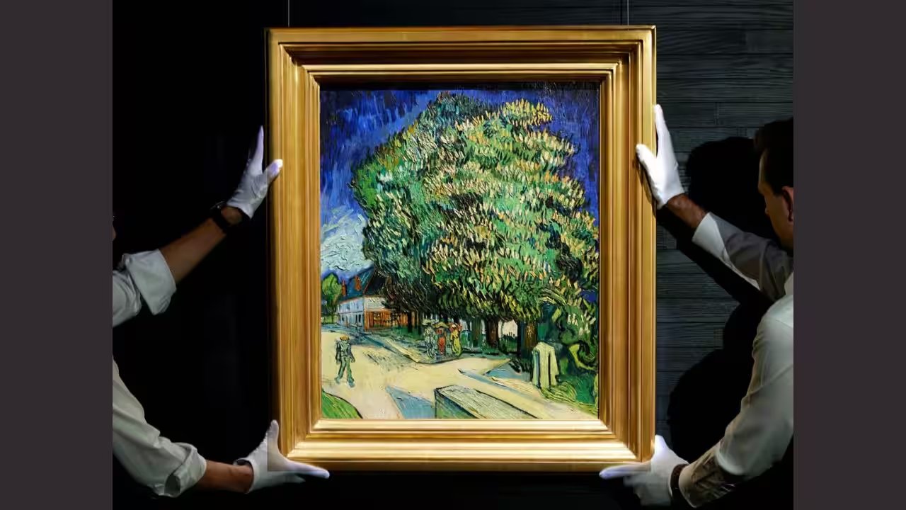 Van Gogh Painting Châtaigniers en fleurs Debuts in Hong Kong, Targets $180 Million Auction