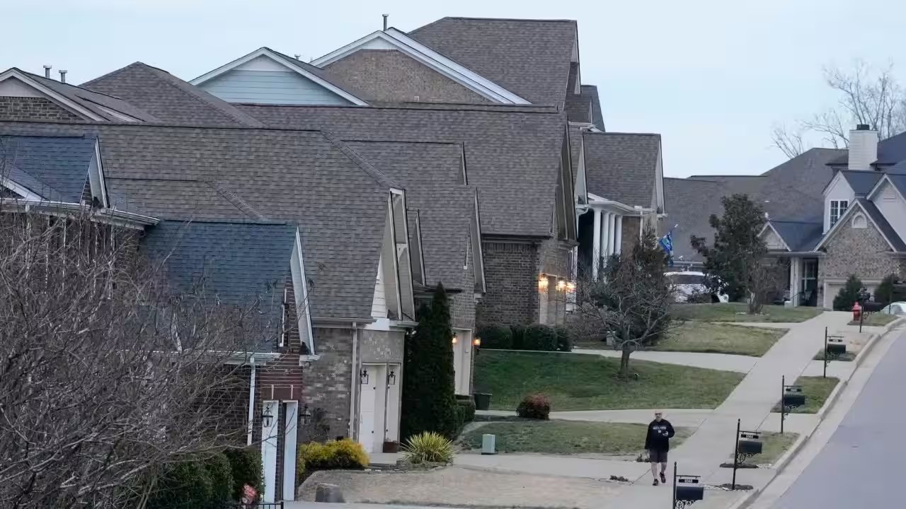US Homebuilders' Confidence Slides to 14‑Year Low, Index Hits 29
