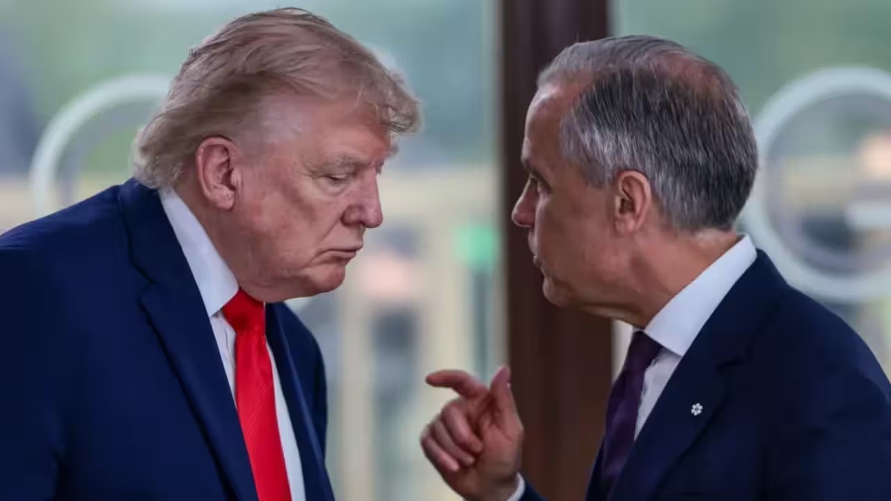 Trump Gifts Mark Carney Gold Key to White House in 2025 Meeting