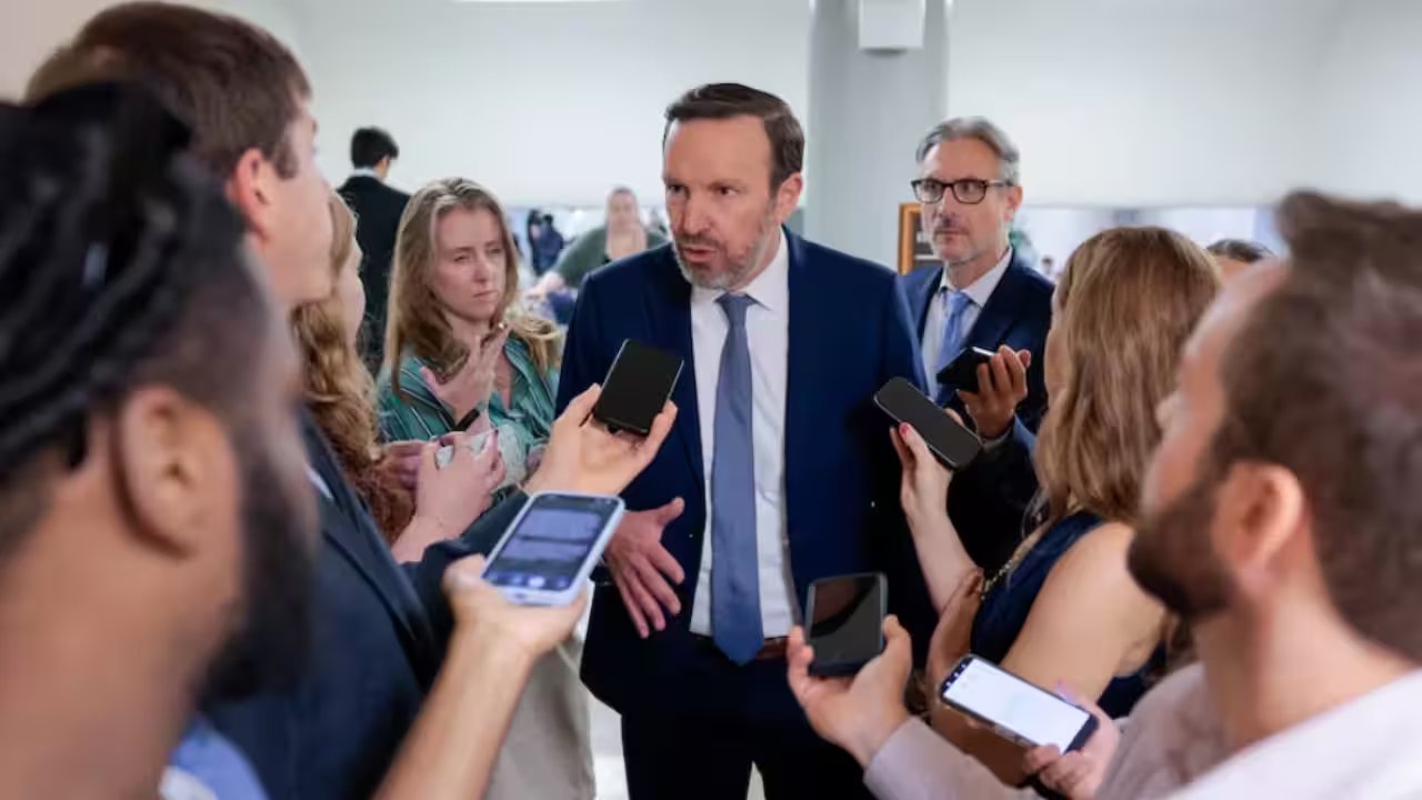 Senator Chris Murphy Blames Pentagon for Denying Al Udeid Base Access, Exposes War Costs