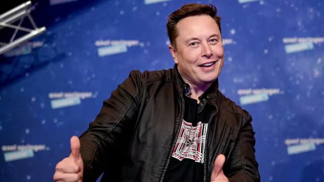 Elon Musk Declares 'It's Rude to Stay' in Unproductive Tesla Meetings
