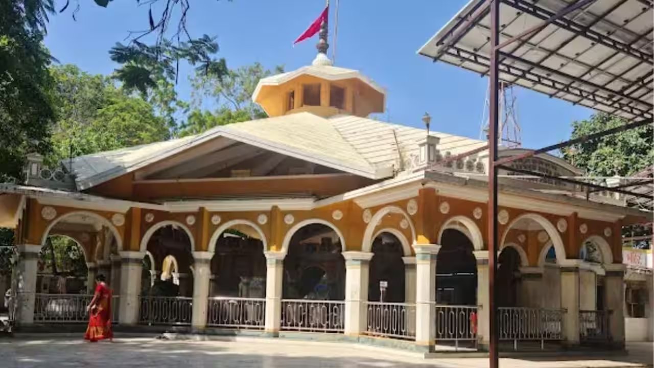 Bala Hanuman Temple’s 60-Year Chant: A Daily Mindfulness Ritual for Radiant Skin