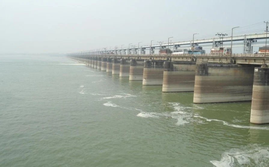 Bangladesh Urges India to Sign New Ganga Water Treaty by Dec. 12