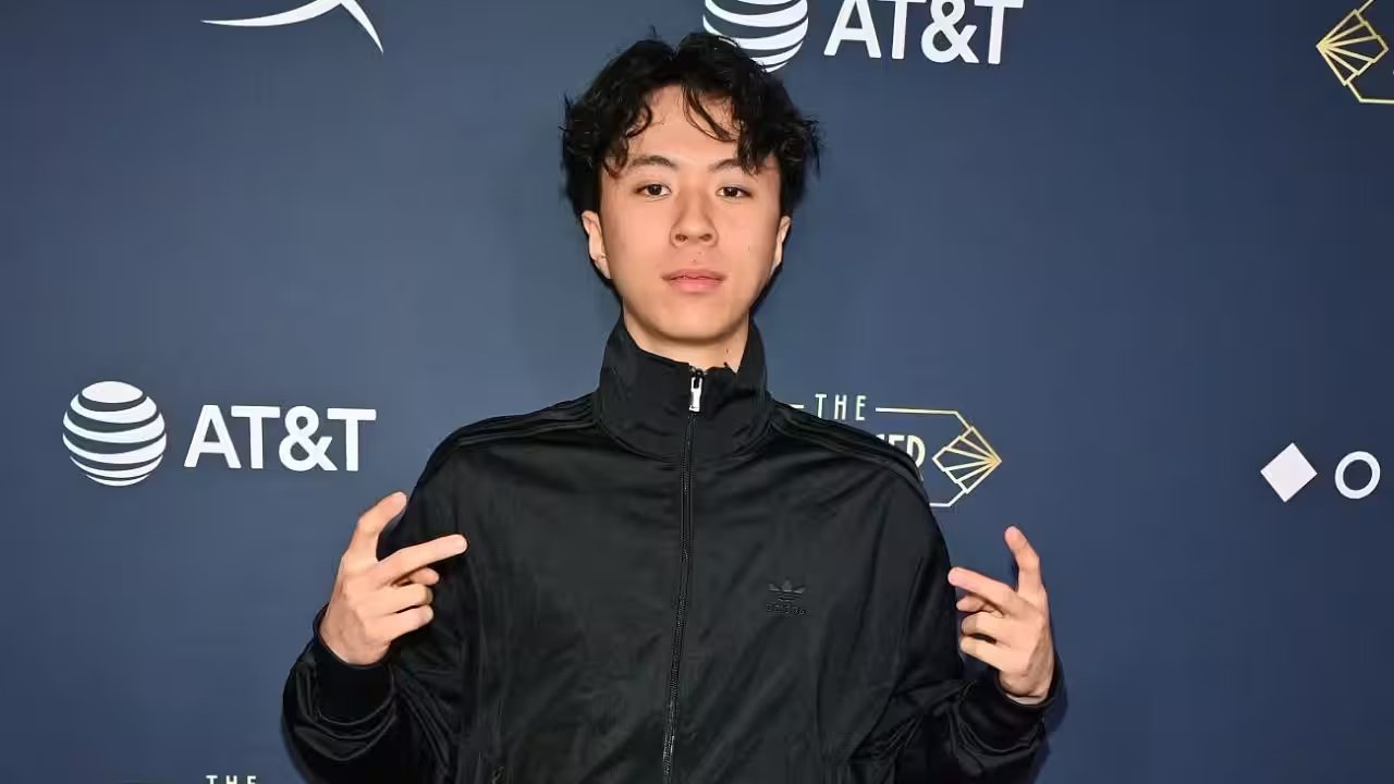 Ray Denies Sexuality Claims on X Livestream, Promises Joke Pause Until January