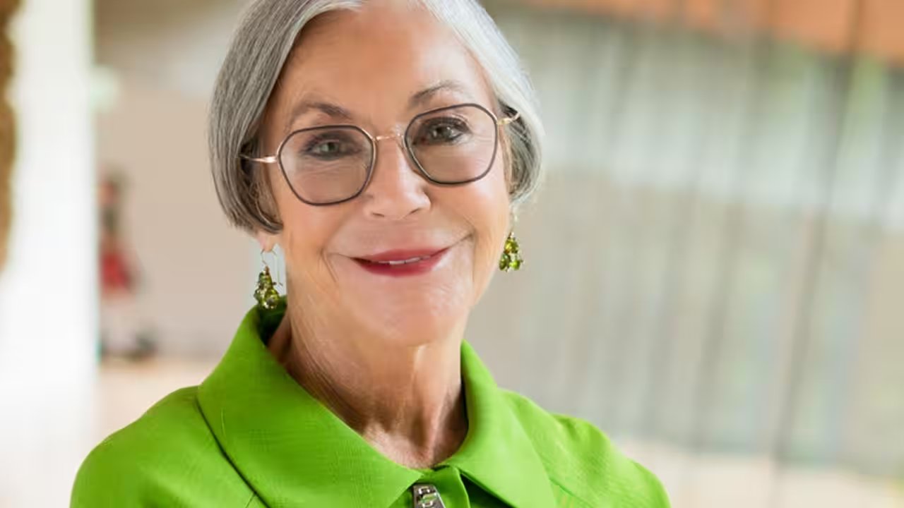 Alice Walton’s Tuition‑Free Medical School Trains Doctors in Nutrition, Exercise, and Art