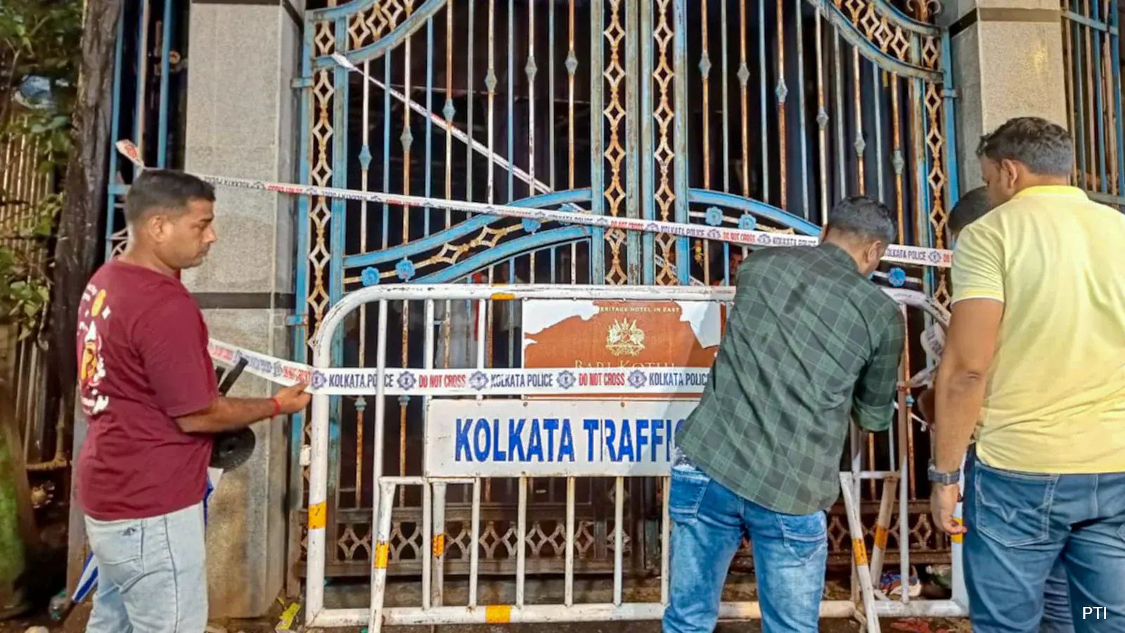Kolkata Orders Major Durga Puja Pandals Closed After Stampede Kills 19