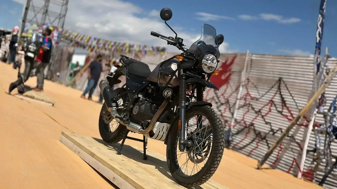 Royal Enfield Himalayan 440 Bookings Halted After ₹2.29 Lakh Launch Sparks Six-Month Queue