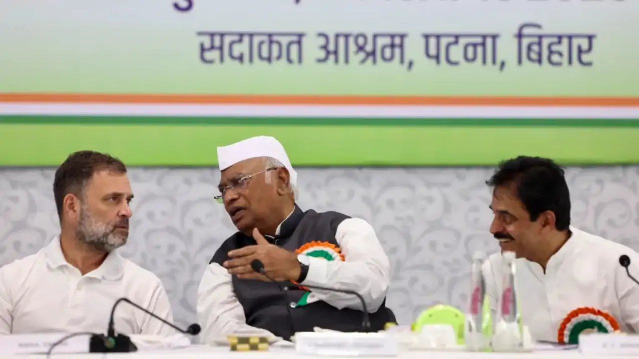 Congress CWC to Unleash Pressure on Election Commissioner Gyanesh Kumar on Sep 29