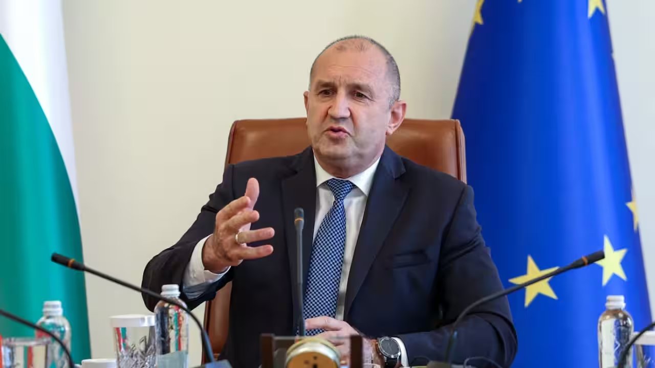 Bulgarian PM Rumen Radev Reports Drone Attacks Sink Two Ships in 128 km EEZ