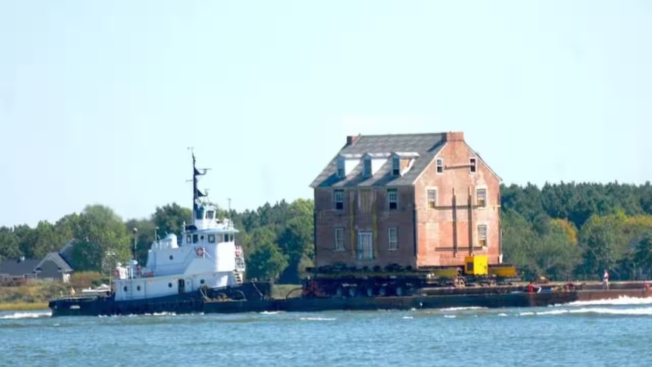 Christian Neeley Moves 255‑Year‑Old Galloway House 50 Miles Across Chesapeake Bay