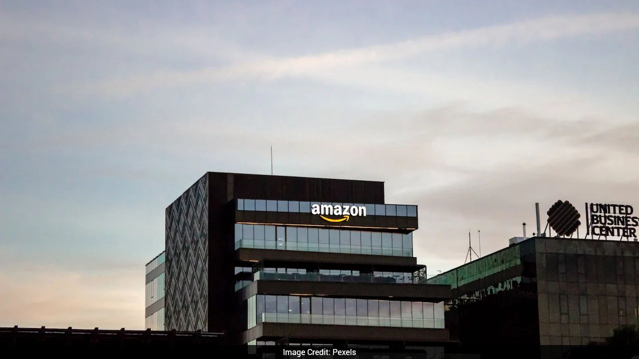 Amazon Boosts U.S. Core Ops Minimum Wage to $20 an Hour, Effective Sept 27