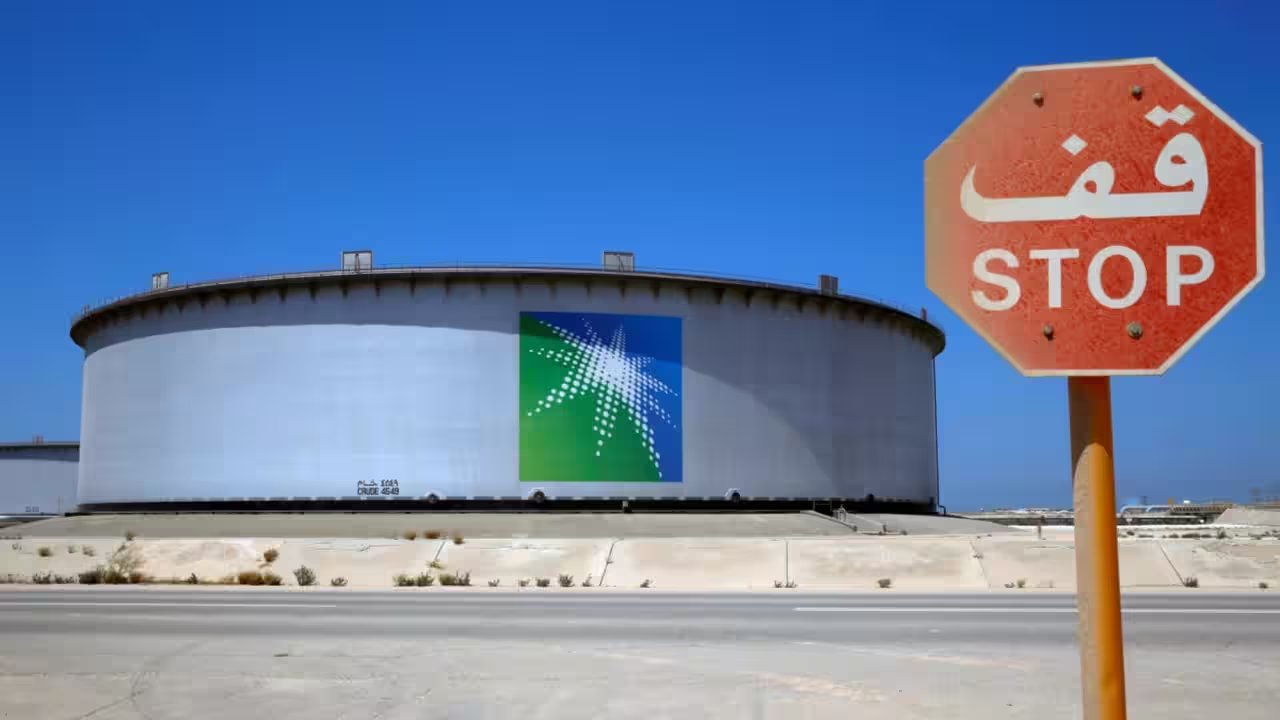 Saudi Arabia Stores Crude in Singapore’s Jurong Caverns from 2027