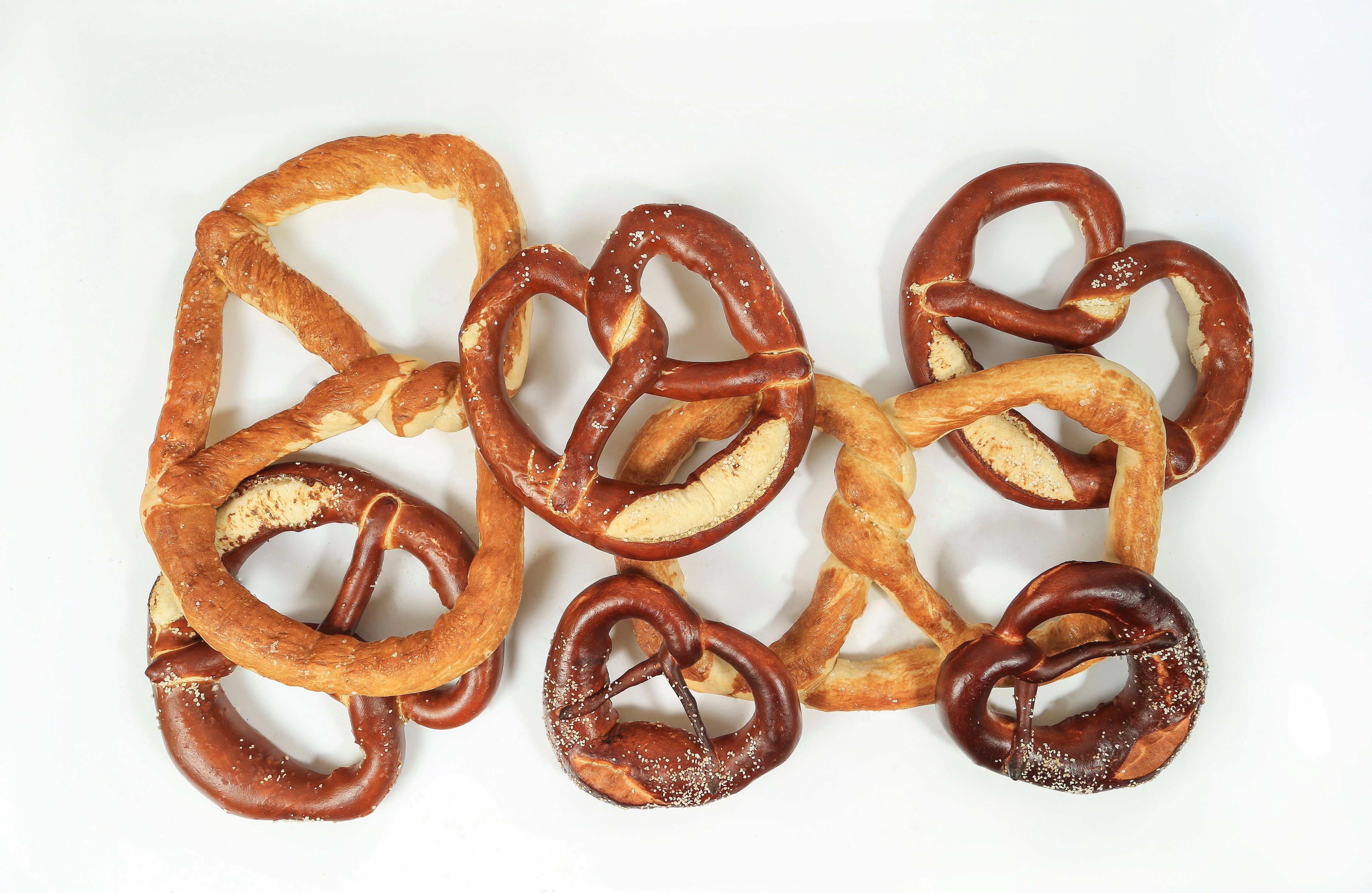Tigard‑Tualatin School District Sued Over Oven Cleaner‑Contaminated Pretzels, $1 Million Claim