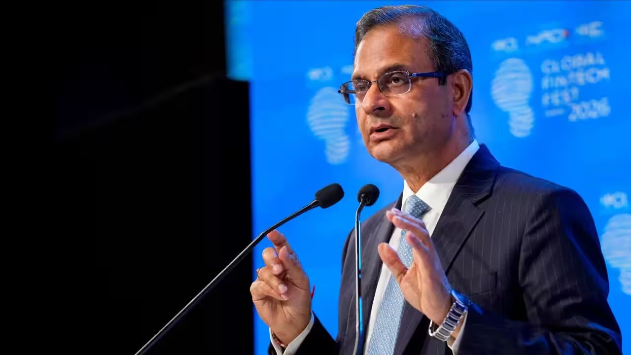 RBI Governor Malhotra Urges Vigilance Over Emerging Cross‑Border Systemic Risks