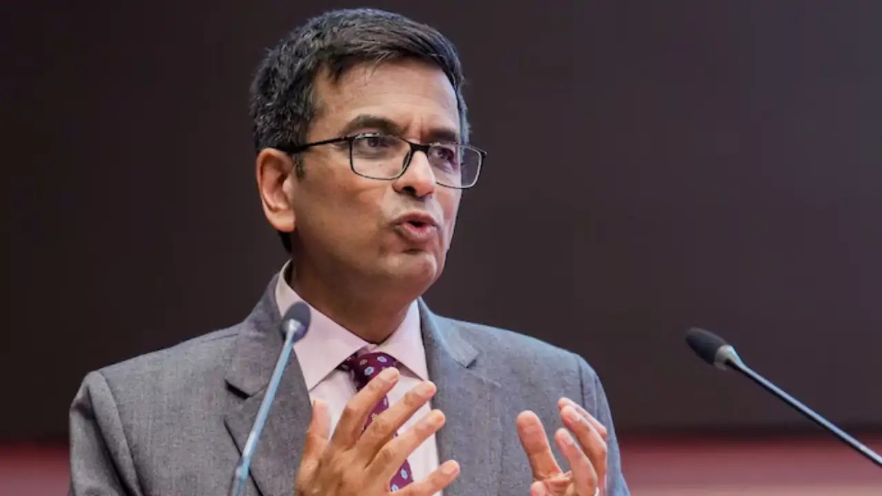 Former CJI Chandrachud Calls for Doctors’ Mental Health Reform at Delhi Medical School