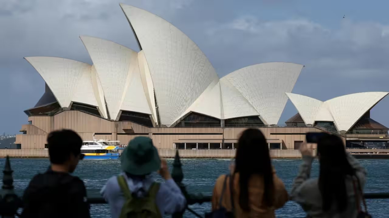 Australia's Treasury Warns Deaths Will Outnumber Births by 2060s