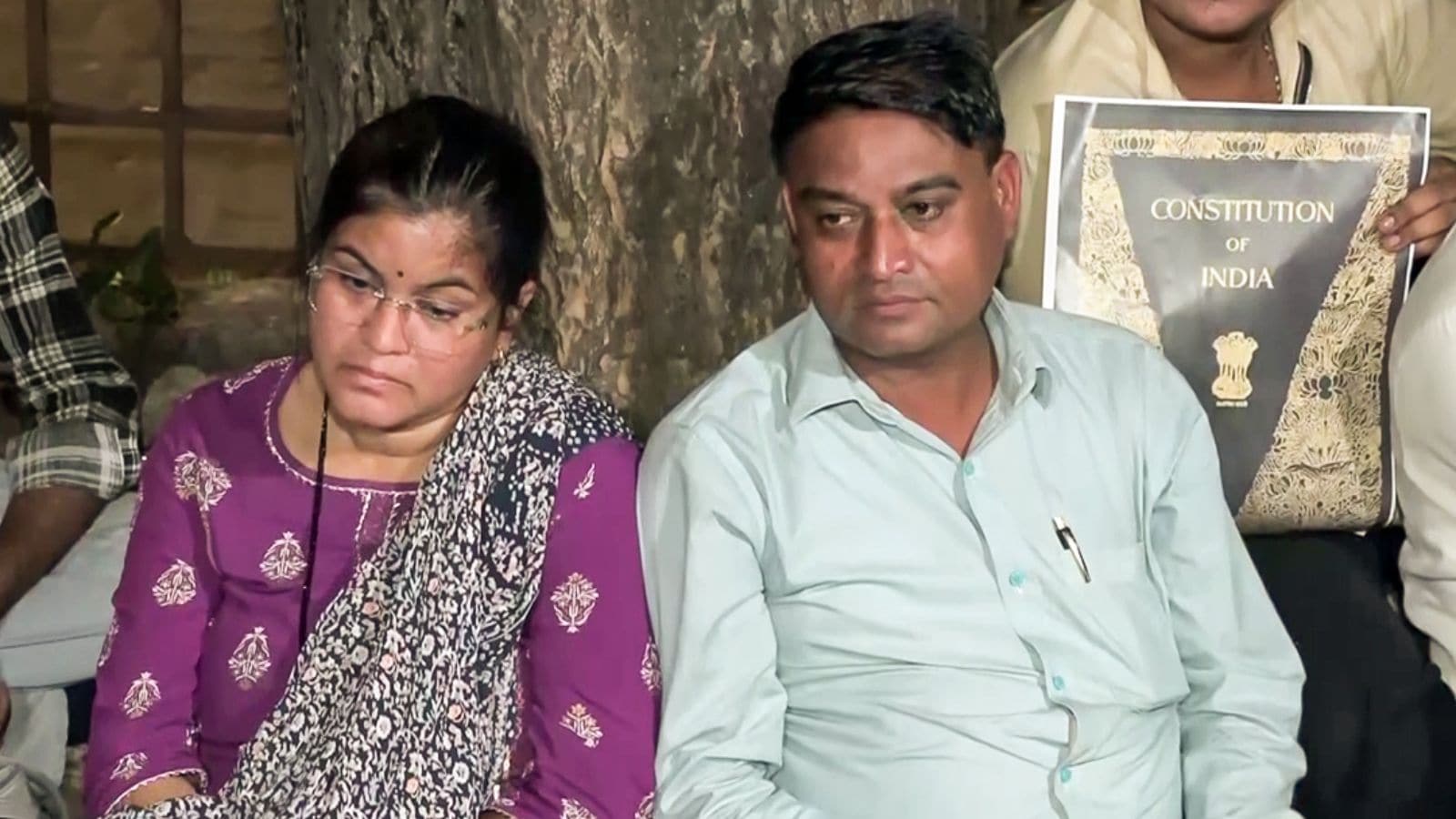 IIT Bombay Student's Father Launches Indefinite Fast at Mumbai Azad Maidan