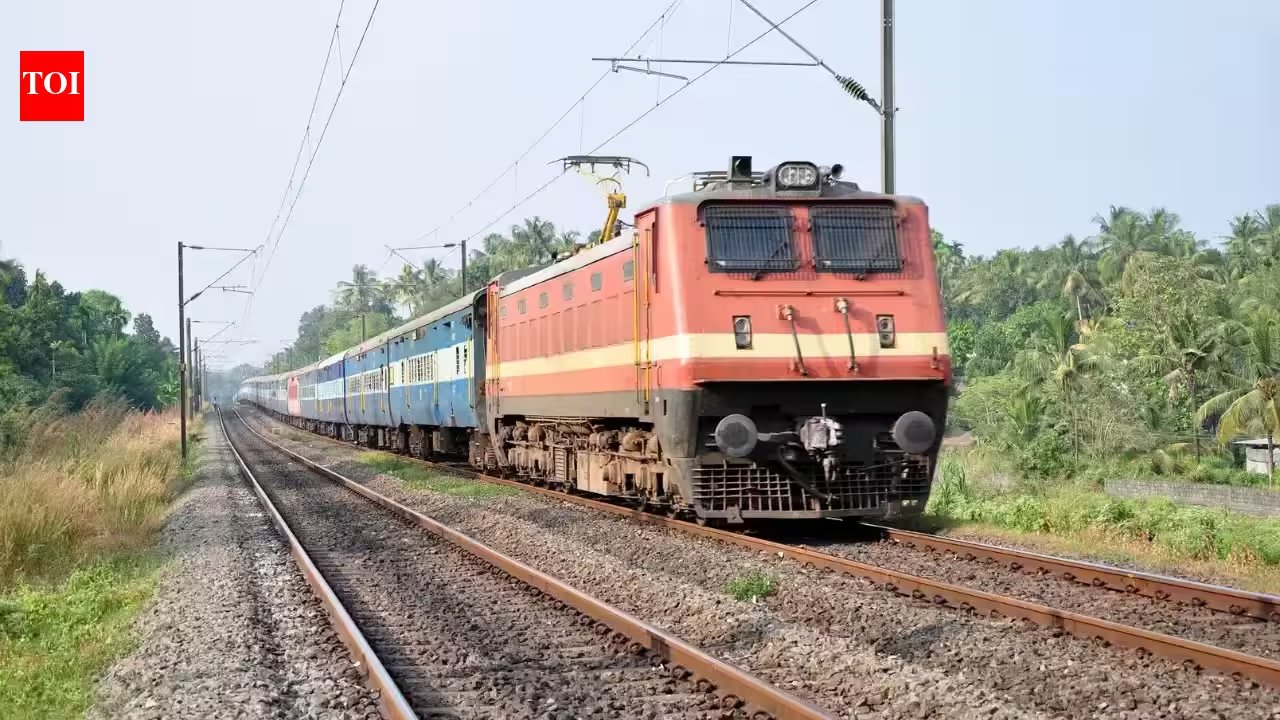 Five Germiest Spots on Indian Trains to Avoid Touching