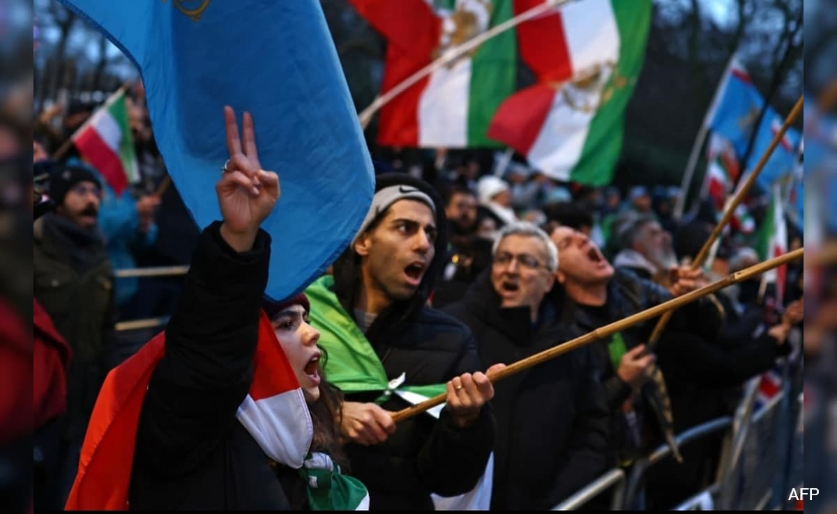 Isfahan Prison: Alireza Sepahi Marries Fiancee Over Phone Before Execution