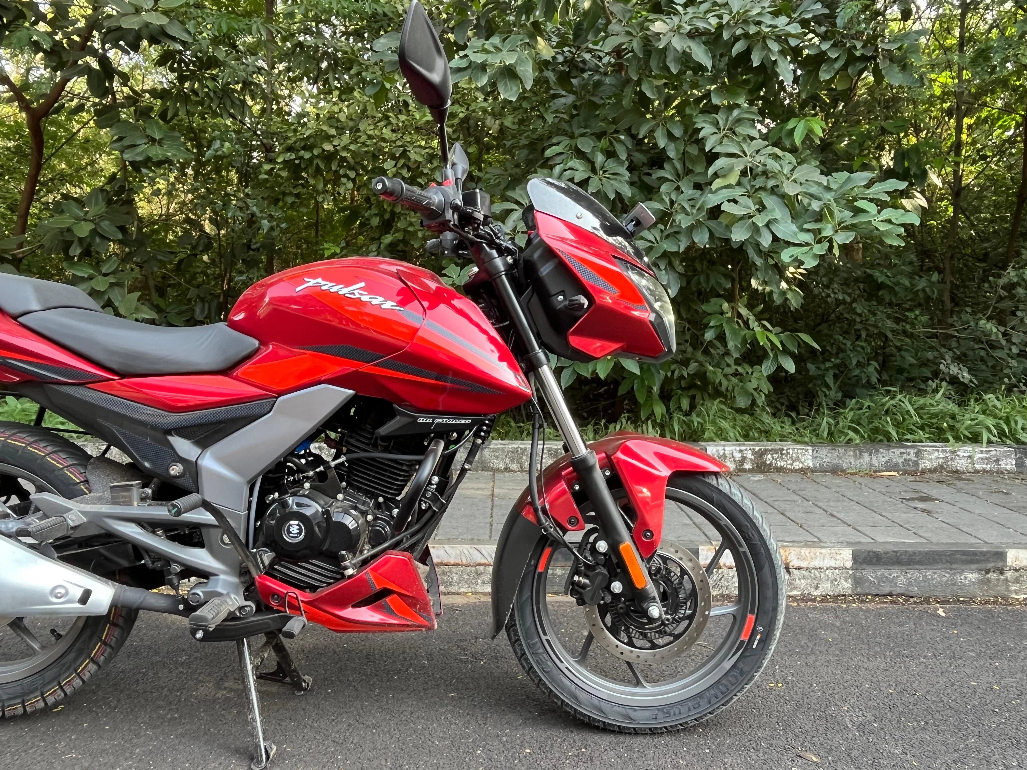 Bajaj Pulsar 125 & 150 Get 12PS/14PS Power, Diamond Frame Upgrade