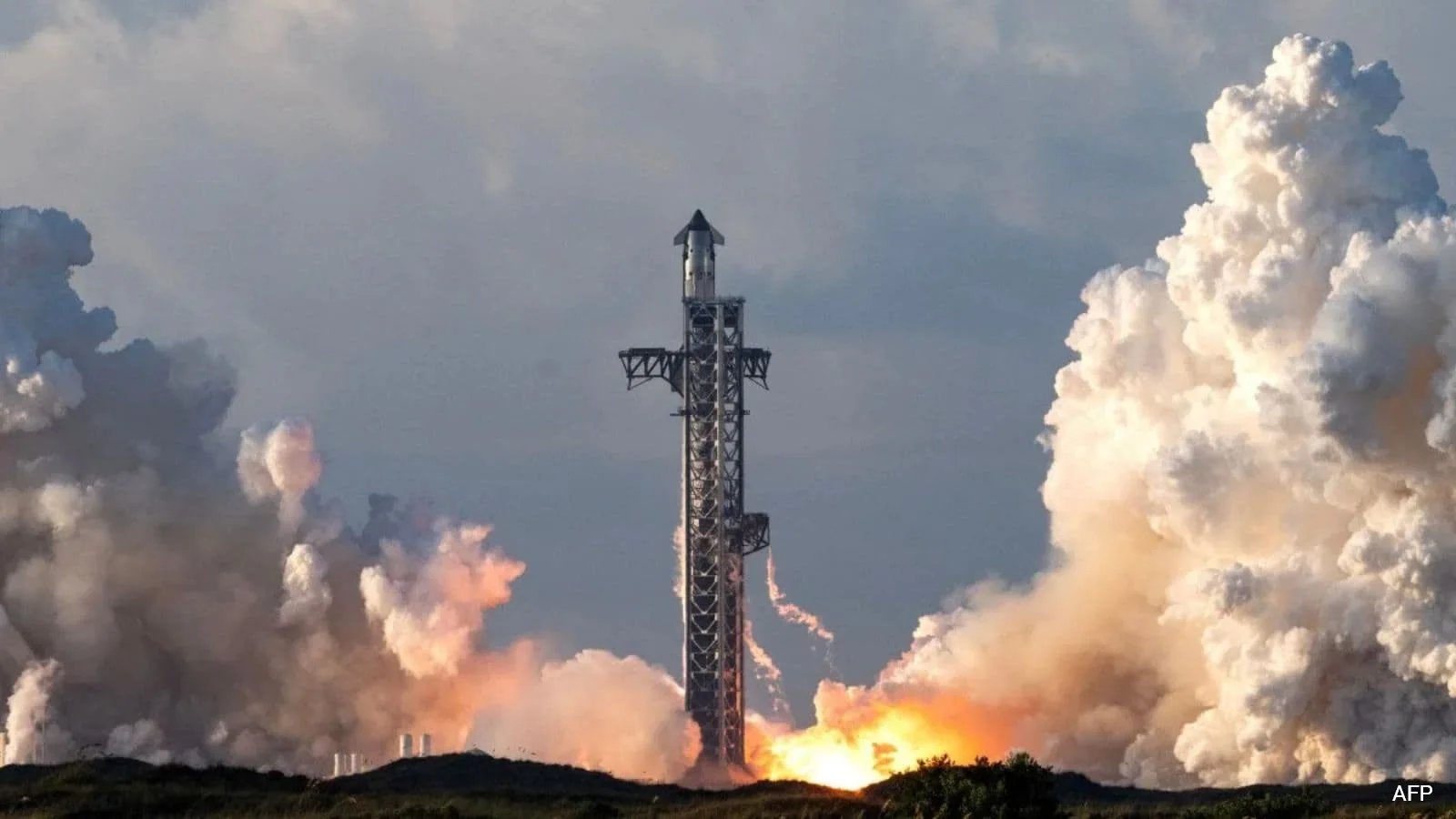 SpaceX Launches Starship into Orbit, Cuts Flight Early to Ensure Safety