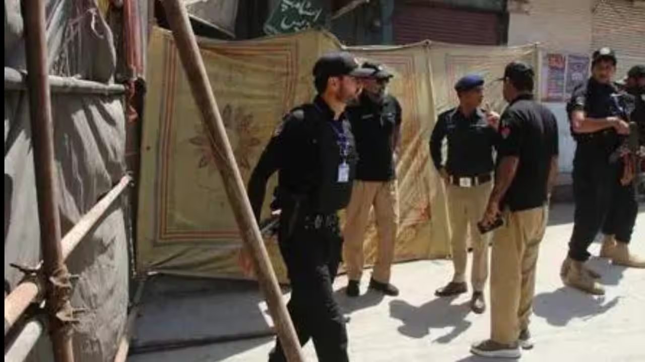 Pakistan Blast in Dera Ismail Khan Kills 11, Injures 30, Emergency Services Say