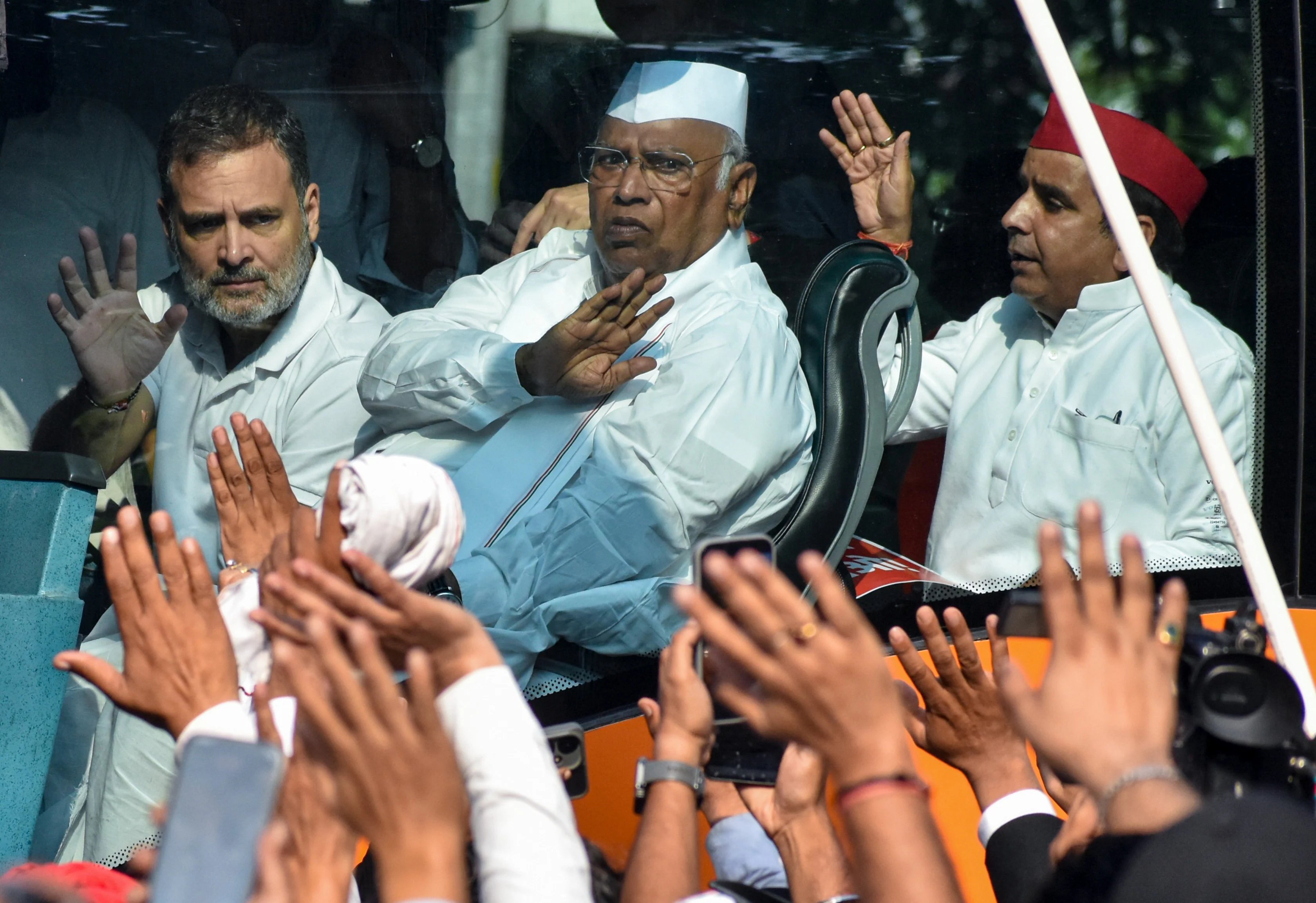Anurag Thakur Dismisses Rahul Gandhi as 'Unstable' Amid Election Protest