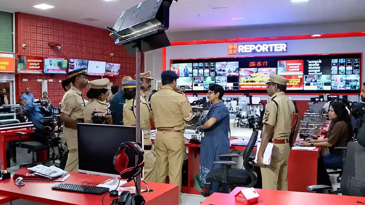 Kerala Police Raid Reporter TV Newsroom at 5 am; Opposition Demands Explanation