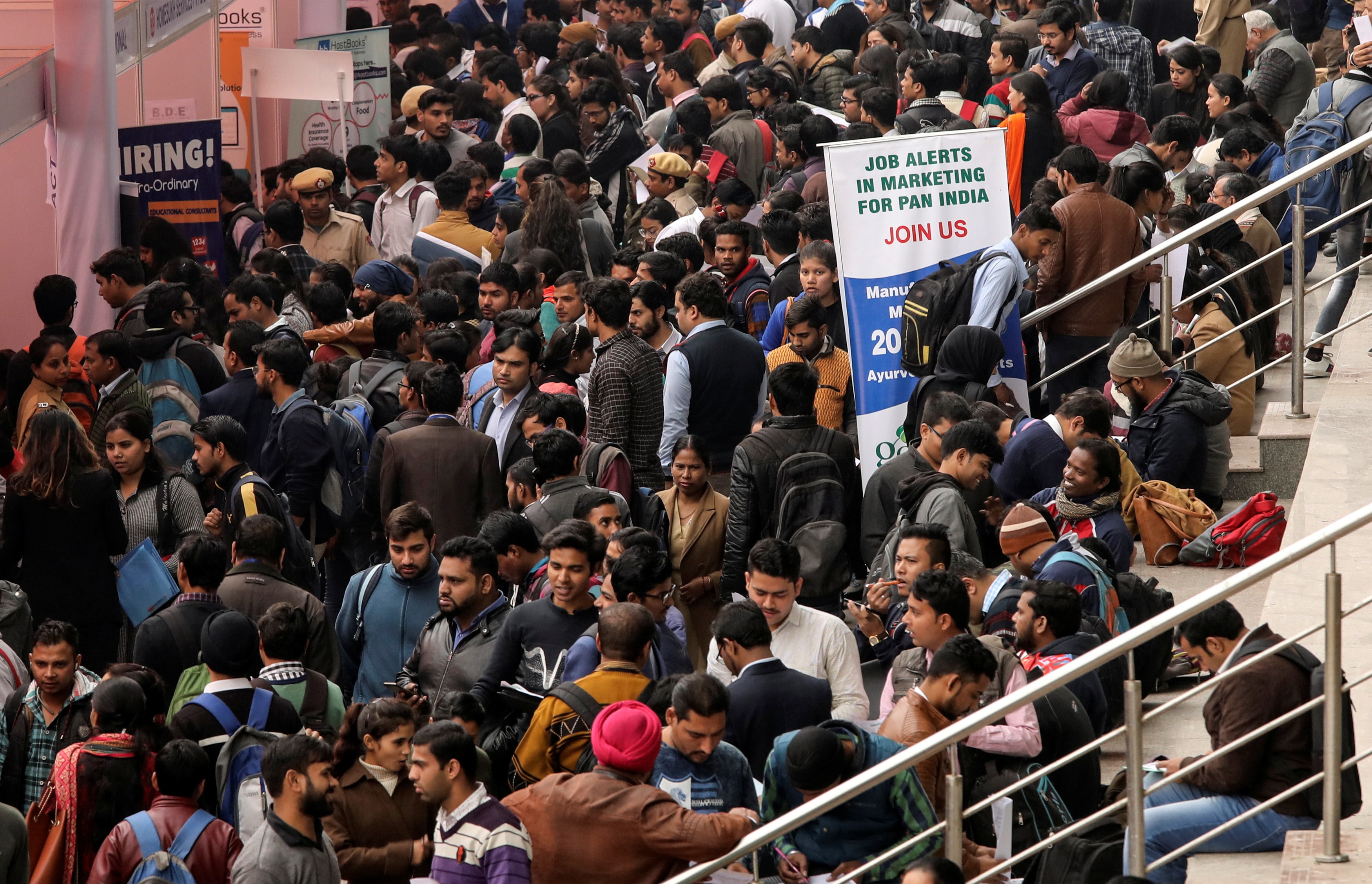 Yogi Adityanath Announces 1 Lakh New Government Jobs in Uttar Pradesh by December 2026