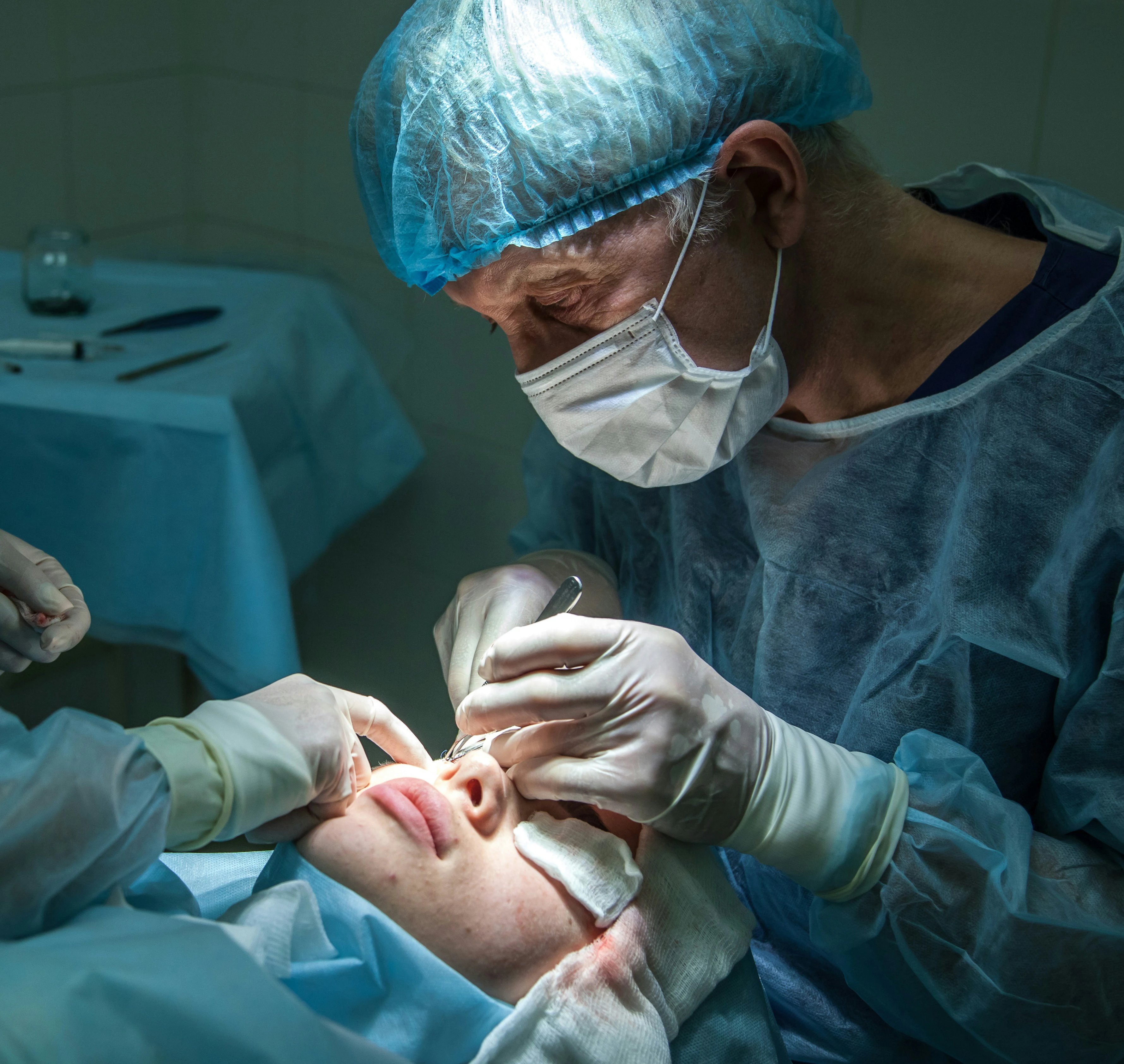 Blepharoplasty Abroad: How Cheap Eyelid Surgery Can Leave Women Unable to Close Their Eyes