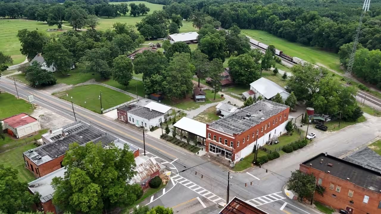 Keith Summerour Sells Gay, Georgia, for $13.5 M, Including 60‑Acres and 2 Businesses