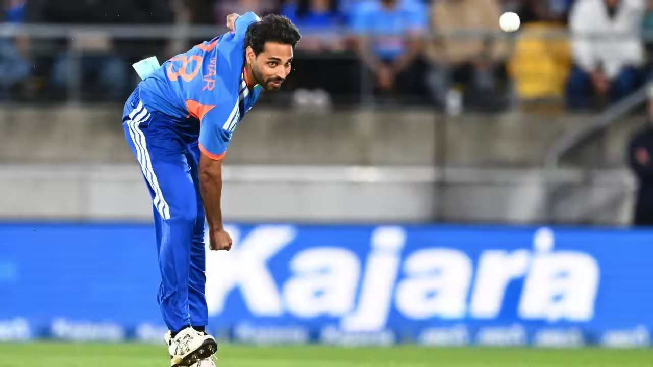 Bhuvneshwar Kumar Concedes 49, 50, 40; Rahane Calls for Patience