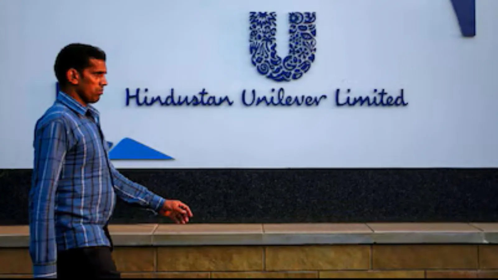 HUL Q2 Sales Surge 15%, Analysts Eye 29% Upside Target