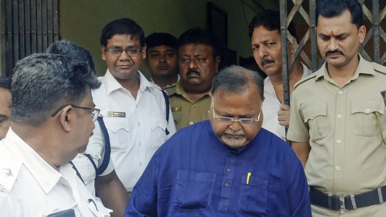 CBI Seeks Bail Revocation of Former Bengal Minister Partha Chatterjee over 3‑Year Condition Breach