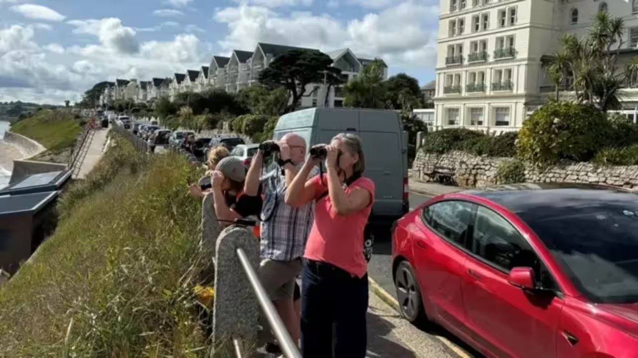 Falmouth Coastguard Alerts 250‑pound WWII Bomb, Evacuates 300 Homes