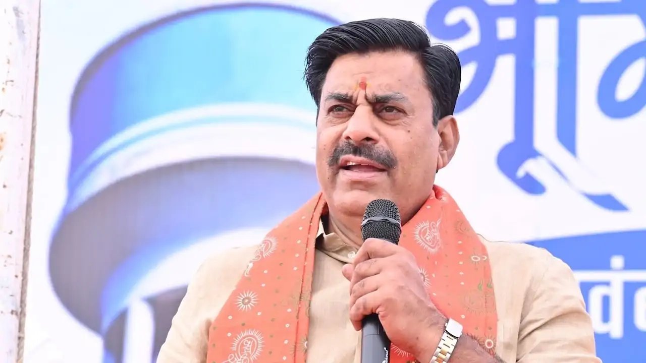 BJP MLA Rameshwar Sharma Sparks Controversy Over Muslim Participation in Garba