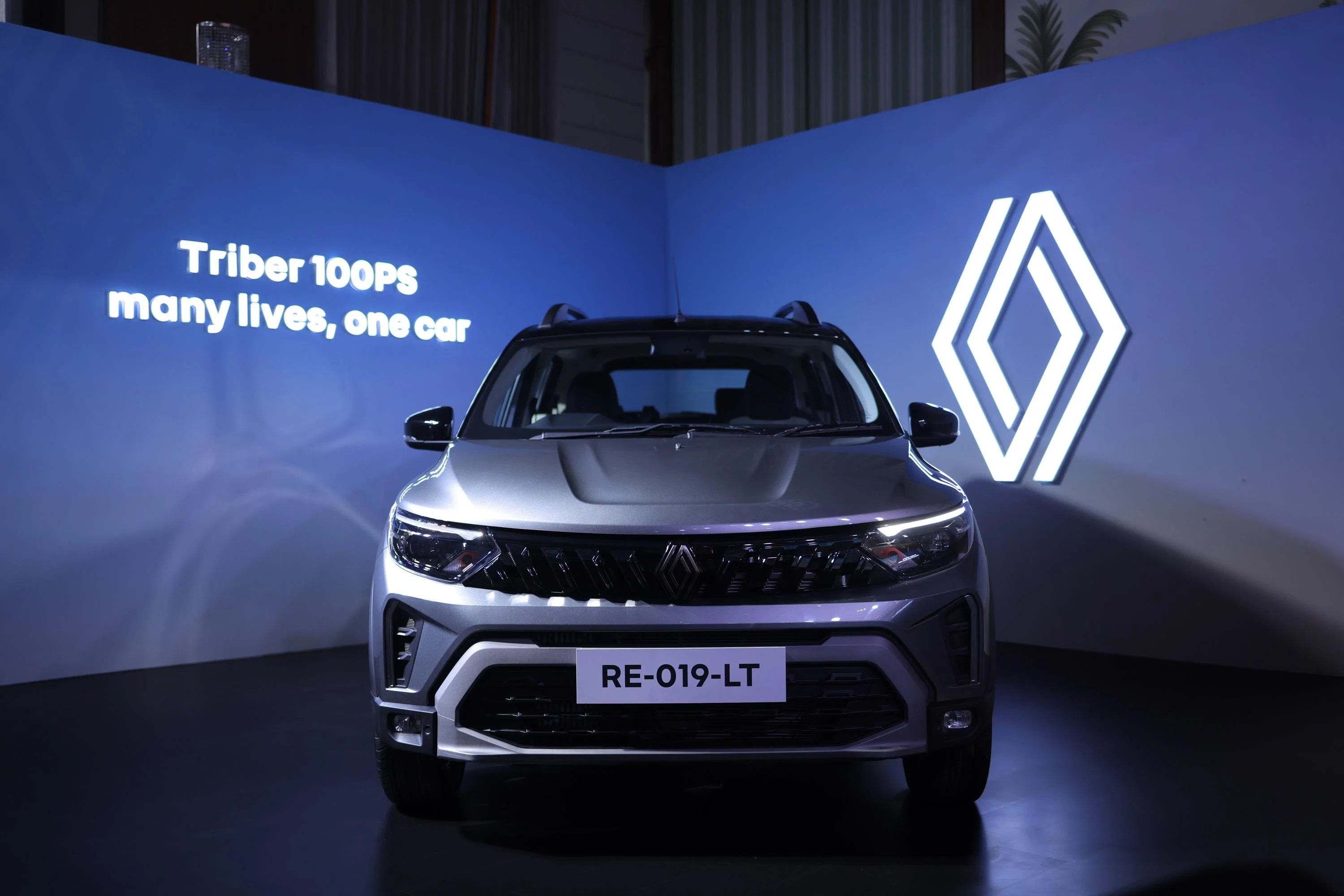 Renault Triber 100PS Launches at ₹7.84 Lakh, First on RGEP Platform