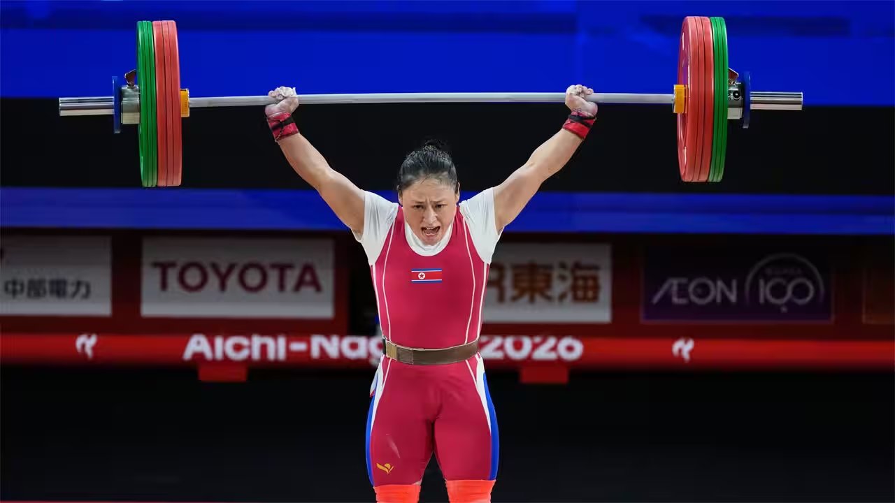 North Korea's Weightlifting Squad Sets 15 World Records at Aichi‑Nagoya Games