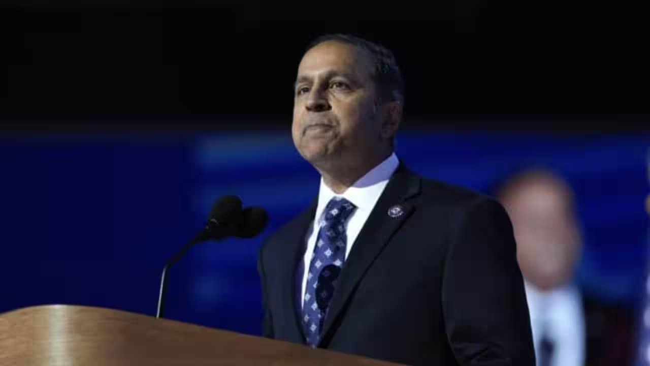 Krishnamoorthi, Smith Introduce Bills to Close 48,000 Doctor Gap